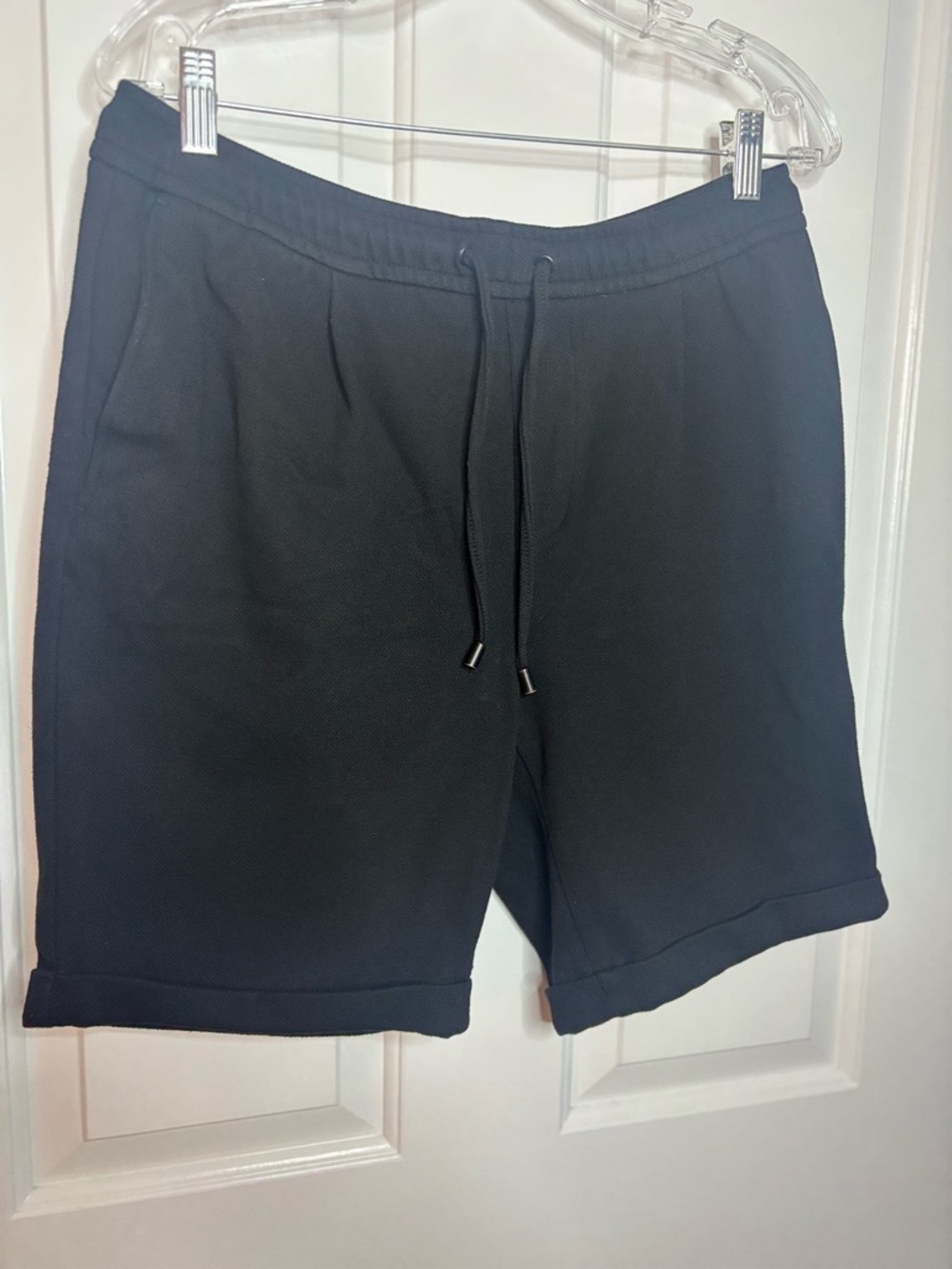 EUC ZARA Men's Black Drawstring Casual Shorts with Cuff Size L